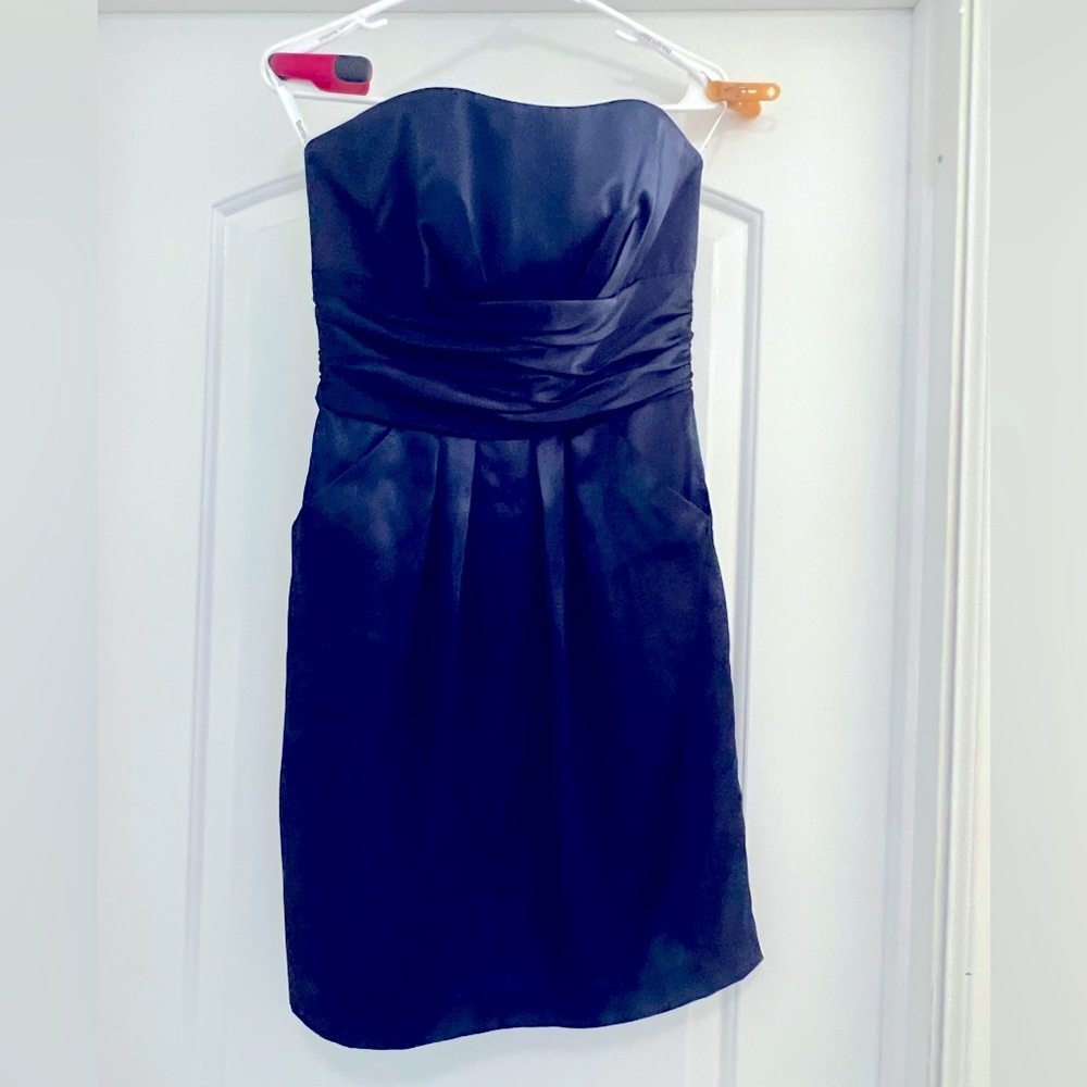 David’s Bridal short sleeveless navy bridesmaid’s dress. Worn once. Size 6